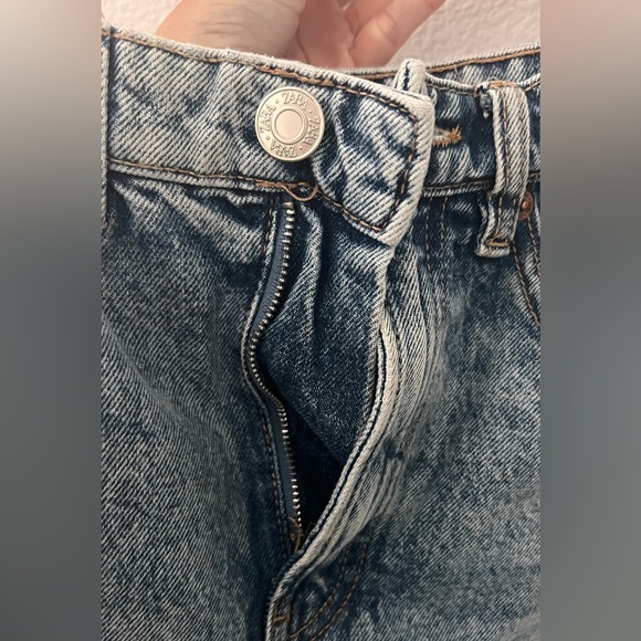 Zara jean shorts size 2 - Picture 4 of 5